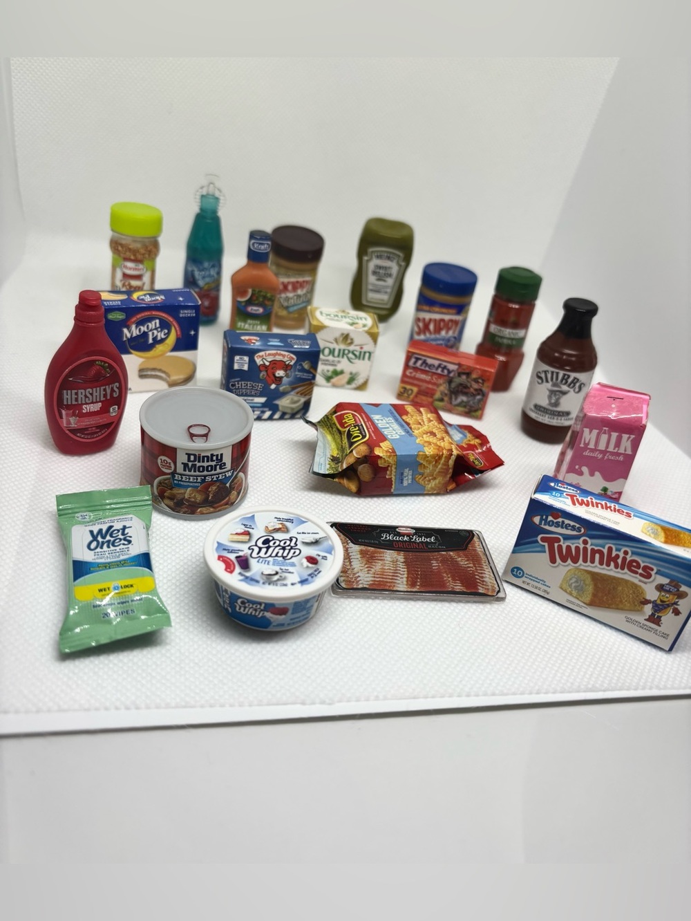 Zuru Mini Brands 20 Pieces Lot